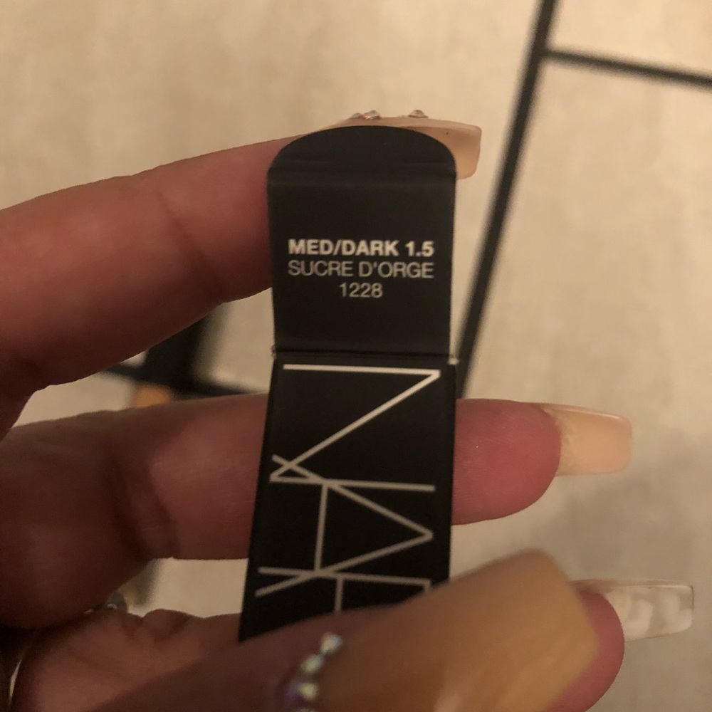 Radiant creamy concealer authentic Nars